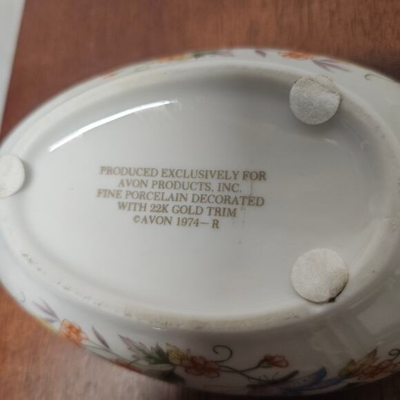 Vintage 1974 Avon Egg Shaped Butterfly Theme Trinket Dish w/ 22K Gold Trim - Picture 6 of 6